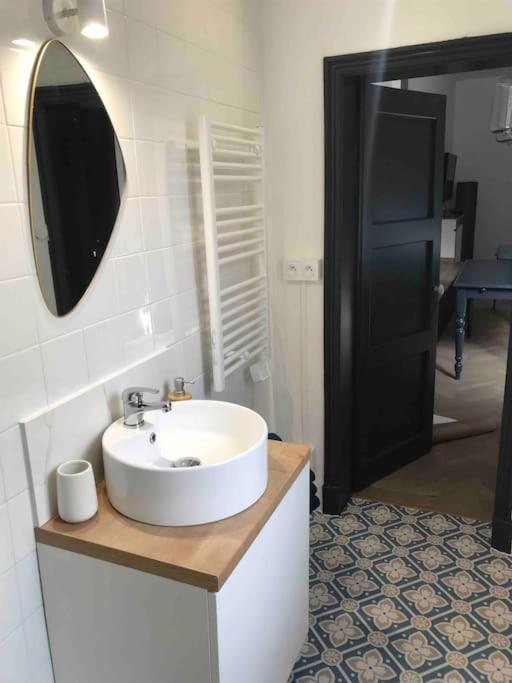 Grand Appartement En Maison De Ville Valréas Εξωτερικό φωτογραφία