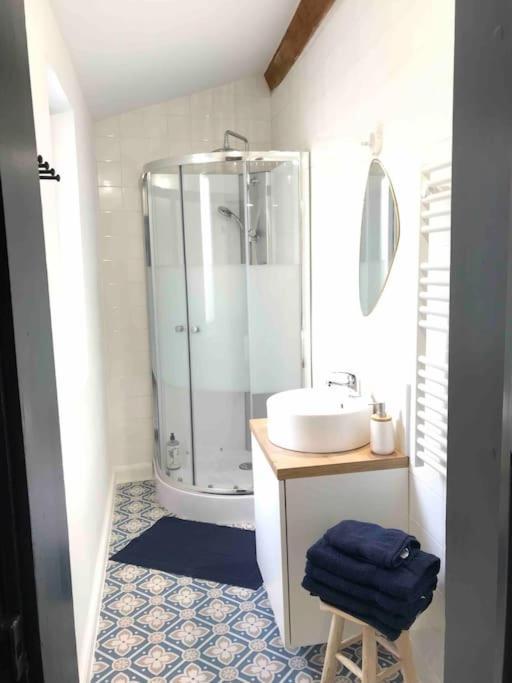 Grand Appartement En Maison De Ville Valréas Εξωτερικό φωτογραφία