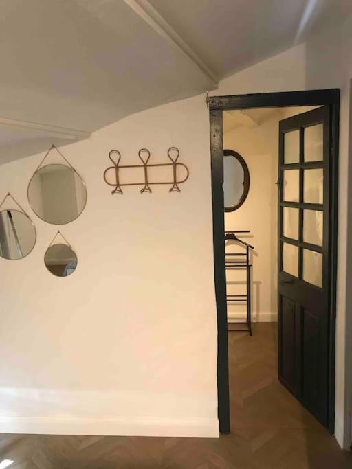 Grand Appartement En Maison De Ville Valréas Εξωτερικό φωτογραφία
